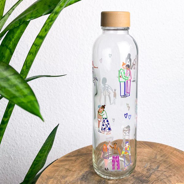 Bouteille en verre 0,7 L : LOVE IS LOVE