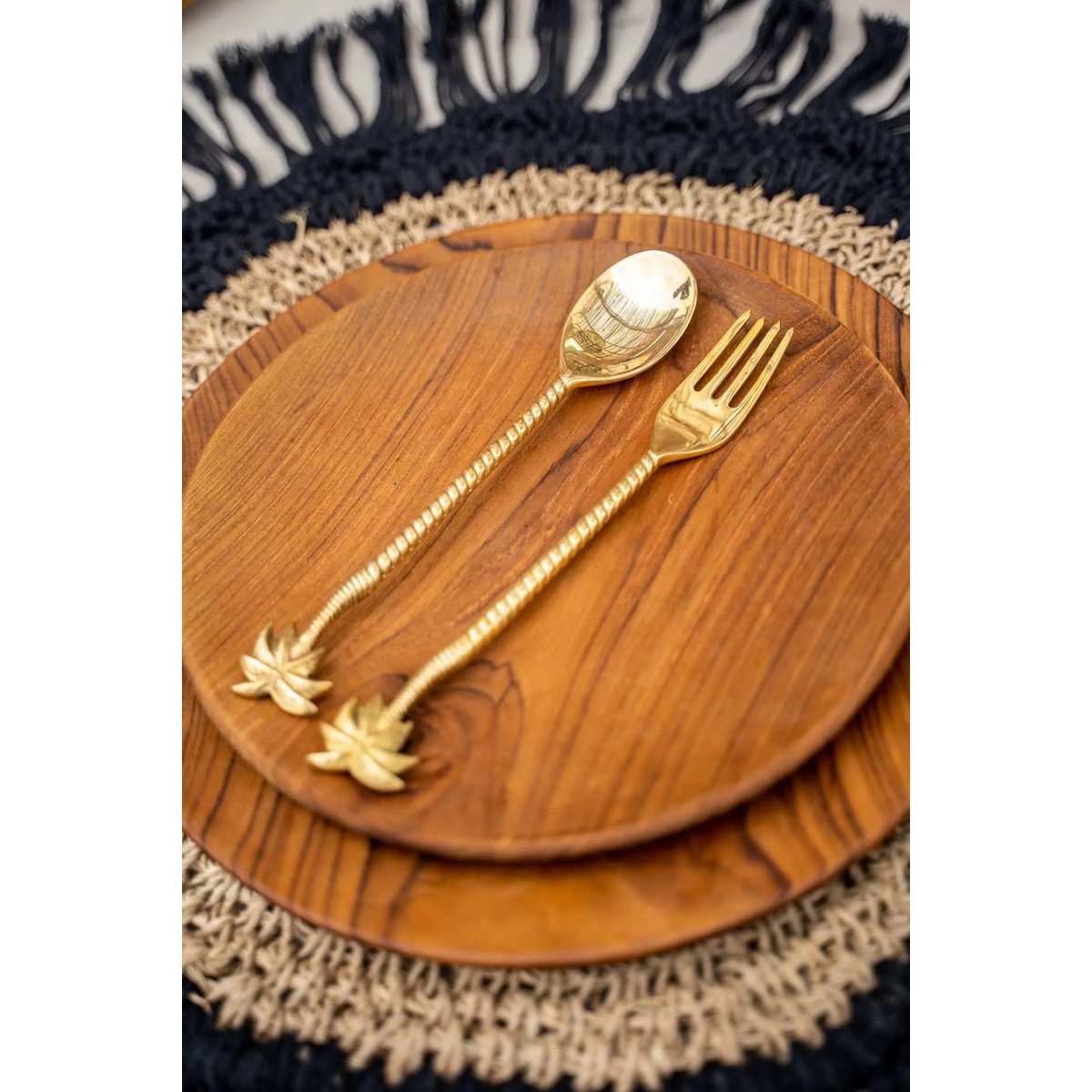 Assiette ronde en racine de teck - L
