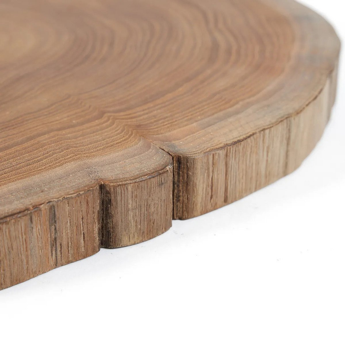 La planche à découper en racine de teck