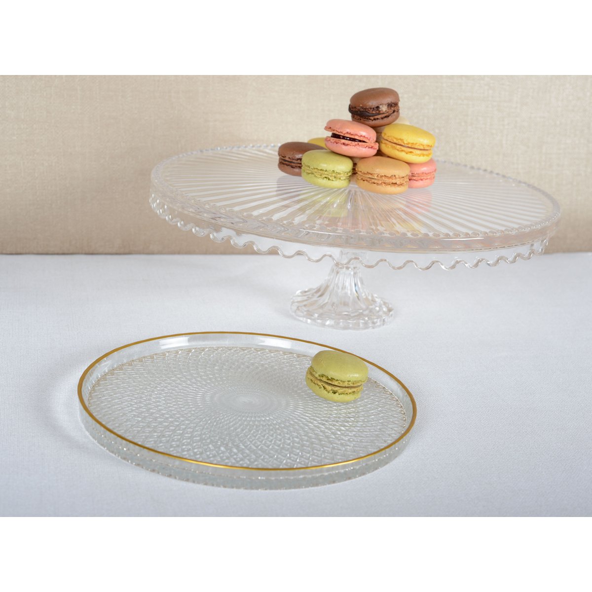 Plat à tarte sur pied en verre moyen modèle 32x32x17cm