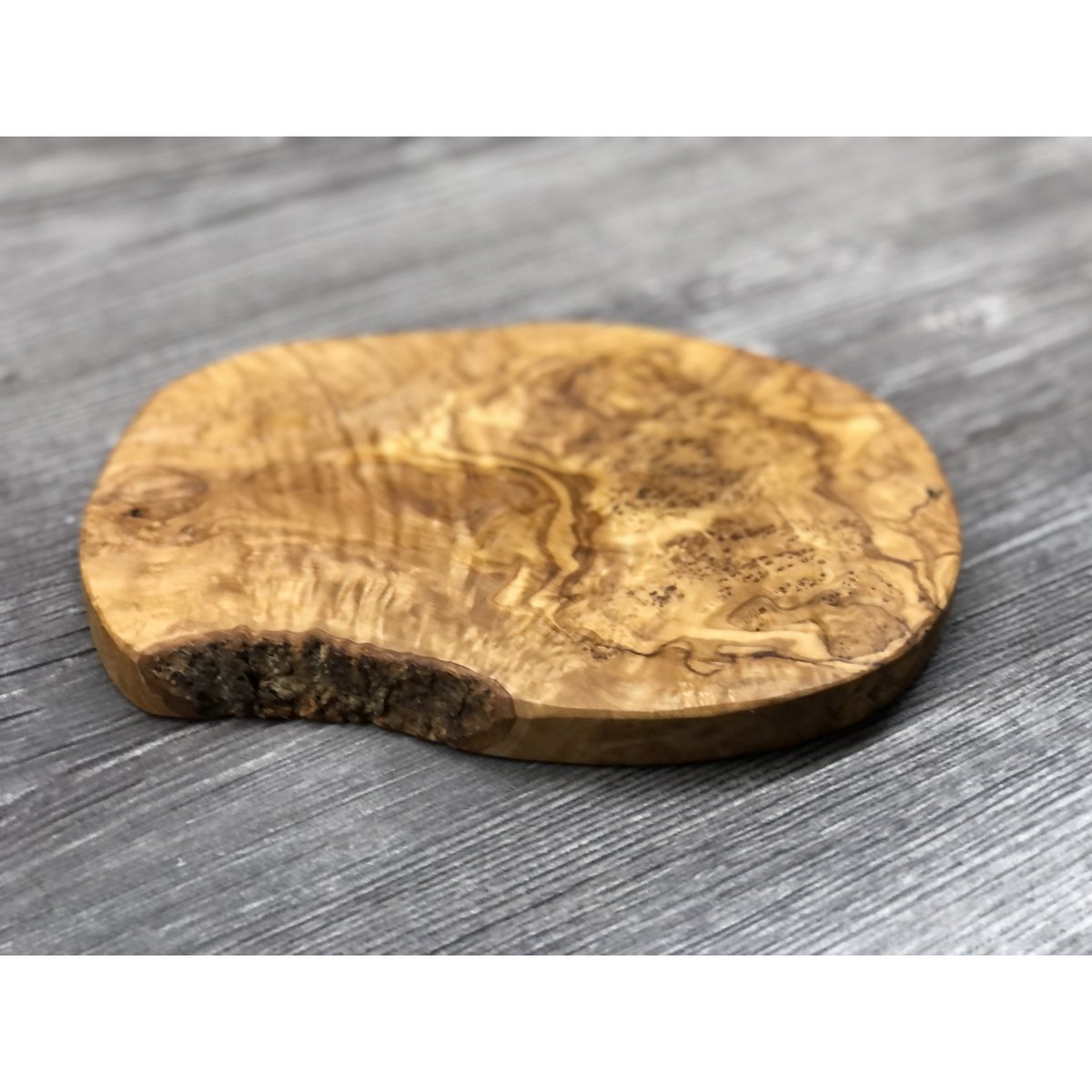 Planche à découper RUSTIC (longueur env. 23 - 25 cm)