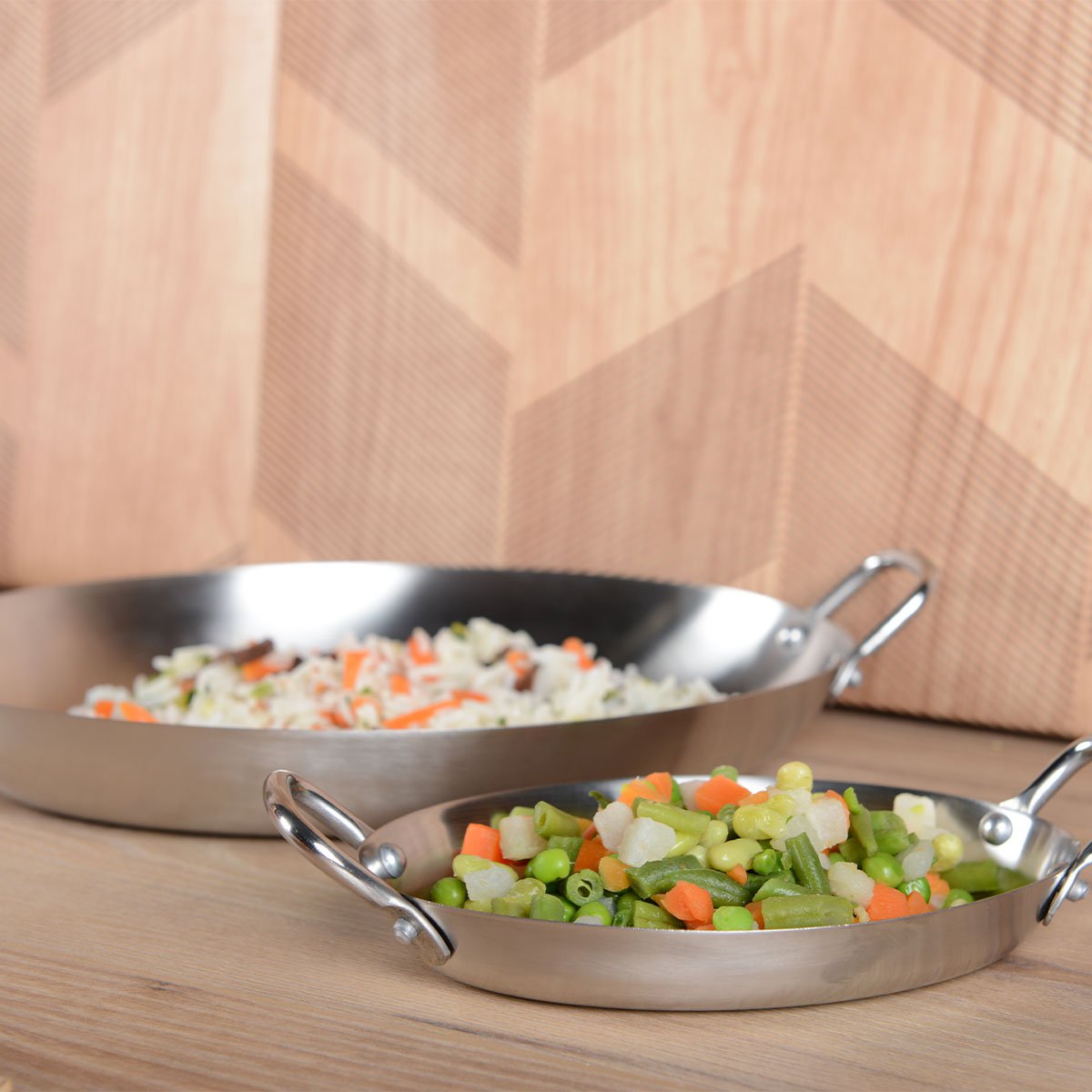 Mini casserolette ronde mat avec long manche 7x7x2.5cm